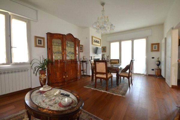 casa indipendente in vendita a Lucca in zona Sant'Anna