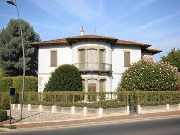 casa indipendente in vendita a Lucca in zona zona Sorbano