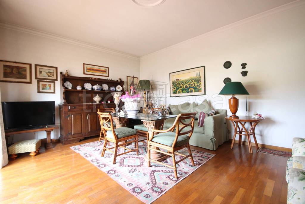 appartamento in vendita a Lucca in zona Centro Città