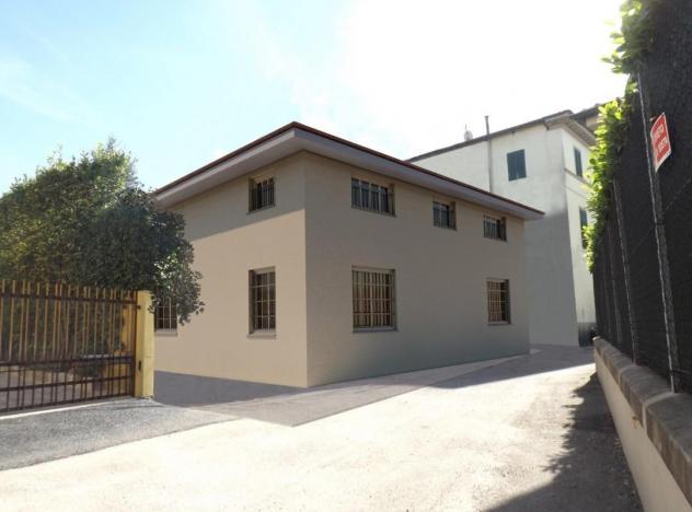 casa indipendente in vendita a Lucca in zona Sant'Anna