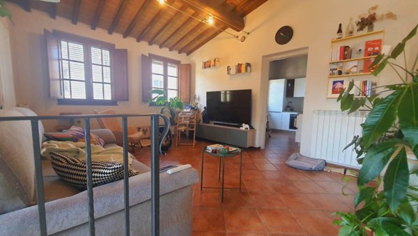 appartamento in vendita a Lucca in zona Picciorana