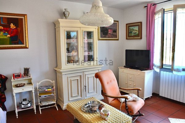 casa indipendente in vendita a Lucca in zona Nave