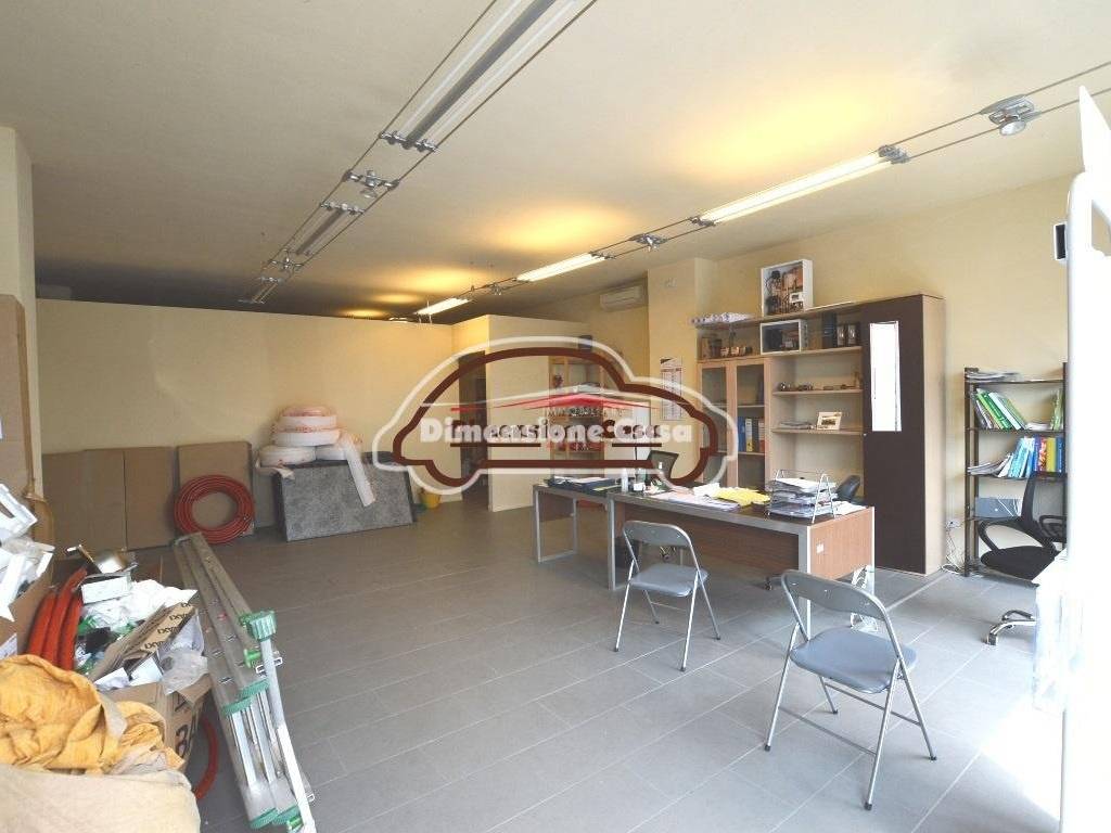 negozio in vendita a Lucca in zona zona San Marco