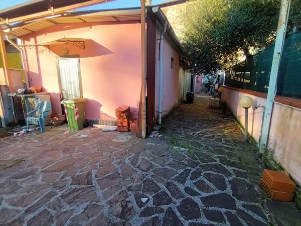 trivano in vendita a Lucca in zona Sant'Anna