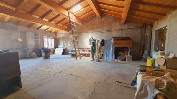 casa indipendente in vendita a Lucca in zona zona Antraccoli