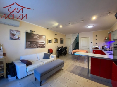 casa indipendente in vendita a Lucca in zona Pontetetto