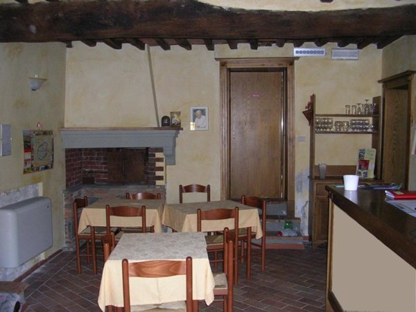 casa indipendente in vendita a Lucca in zona Carignano