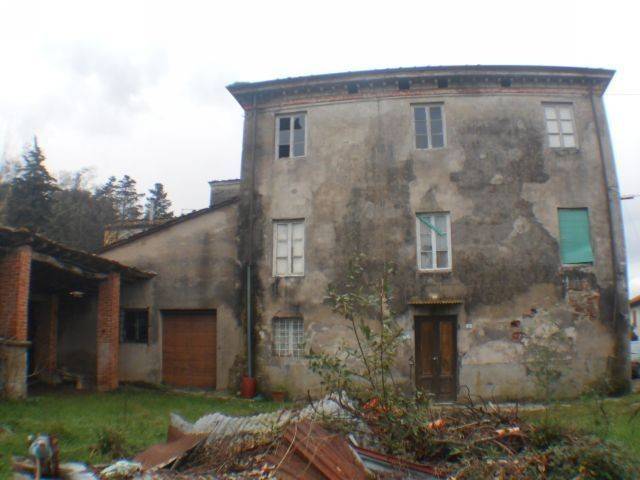 casale in vendita a Lucca in zona Monte San Quirico