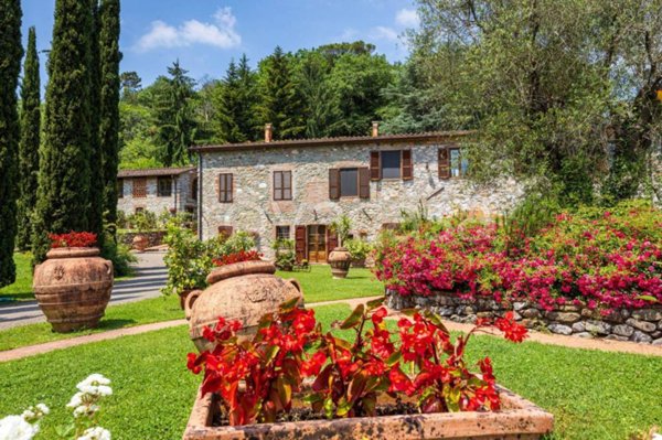 casa indipendente in vendita a Lucca in zona Monte San Quirico