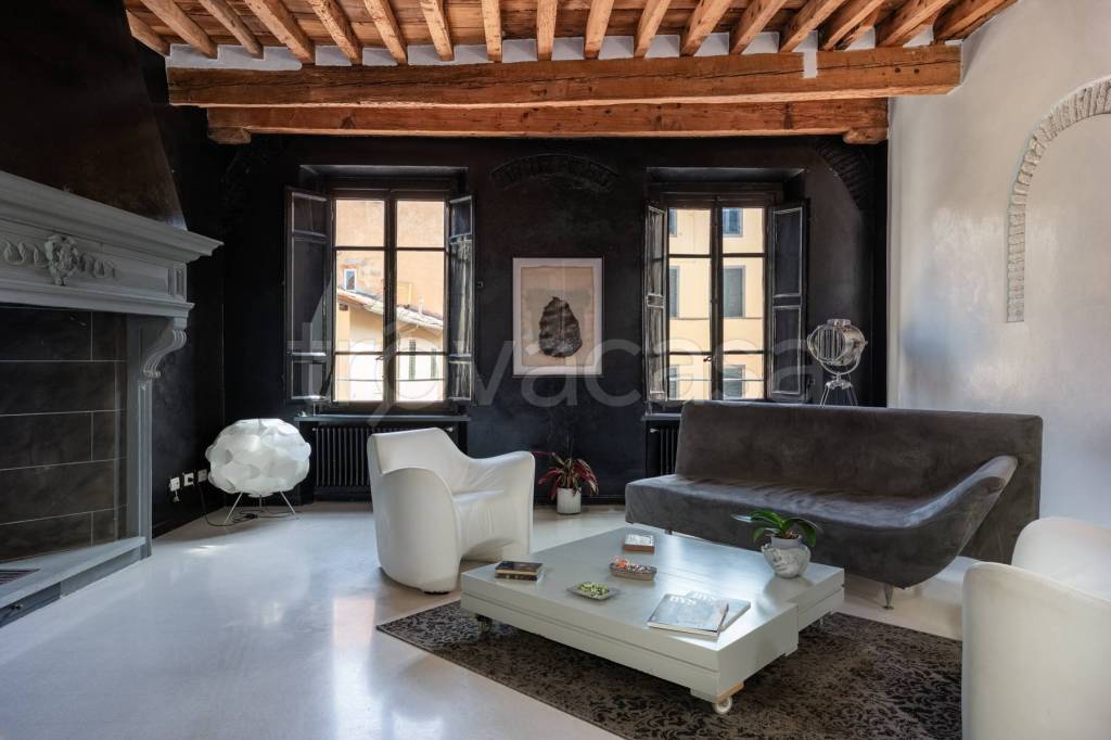 appartamento in vendita a Lucca in zona Centro Città