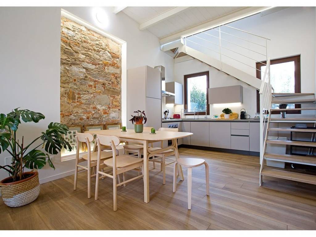 casa indipendente in vendita a Lucca in zona zona San Marco