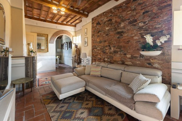 appartamento in vendita a Lucca in zona Centro Città
