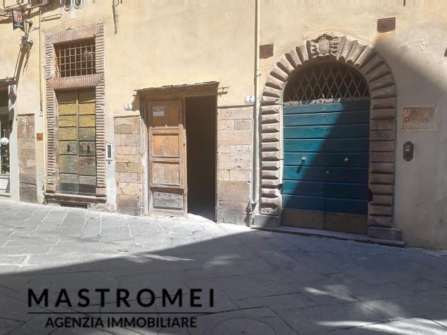 negozio in vendita a Lucca in zona Centro Città