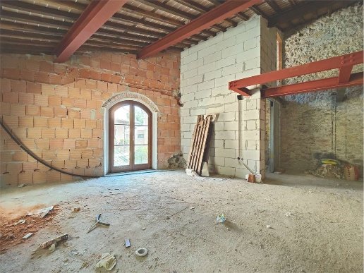 casa indipendente in vendita a Lucca in zona Ponte a Moriano