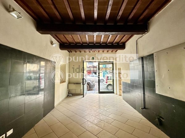 intera palazzina in vendita a Lucca in zona zona San Marco