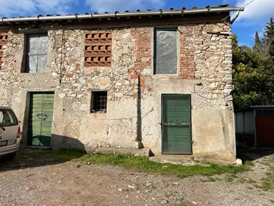 casale in vendita a Lucca in zona Balbano