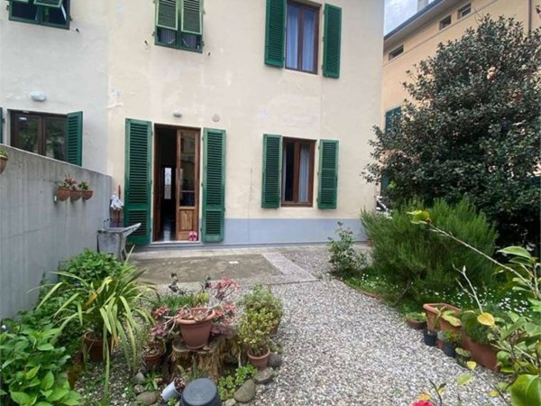 casa indipendente in vendita a Lucca in zona Sant'Anna