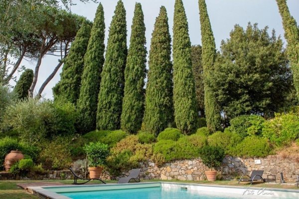 casa indipendente in vendita a Lucca in zona Monte San Quirico