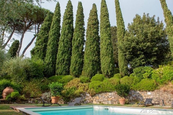 casa indipendente in vendita a Lucca in zona Centro Città