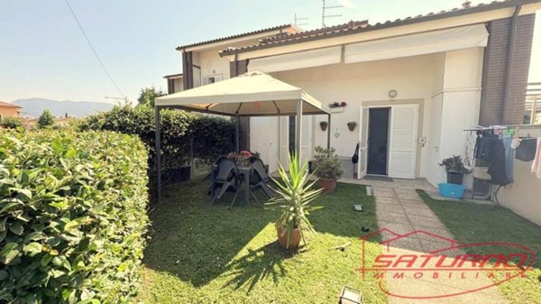 casa indipendente in vendita a Lucca in zona San Cassiano a Vico