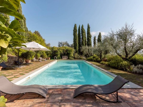 casa indipendente in vendita a Lucca in zona Mutigliano