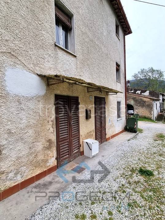 casa indipendente in vendita a Lucca in zona Santa Maria del Giudice