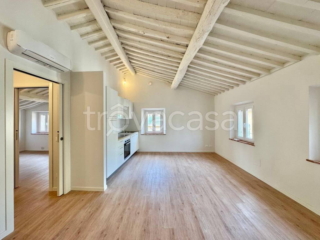 appartamento in vendita a Lucca in zona Centro Città