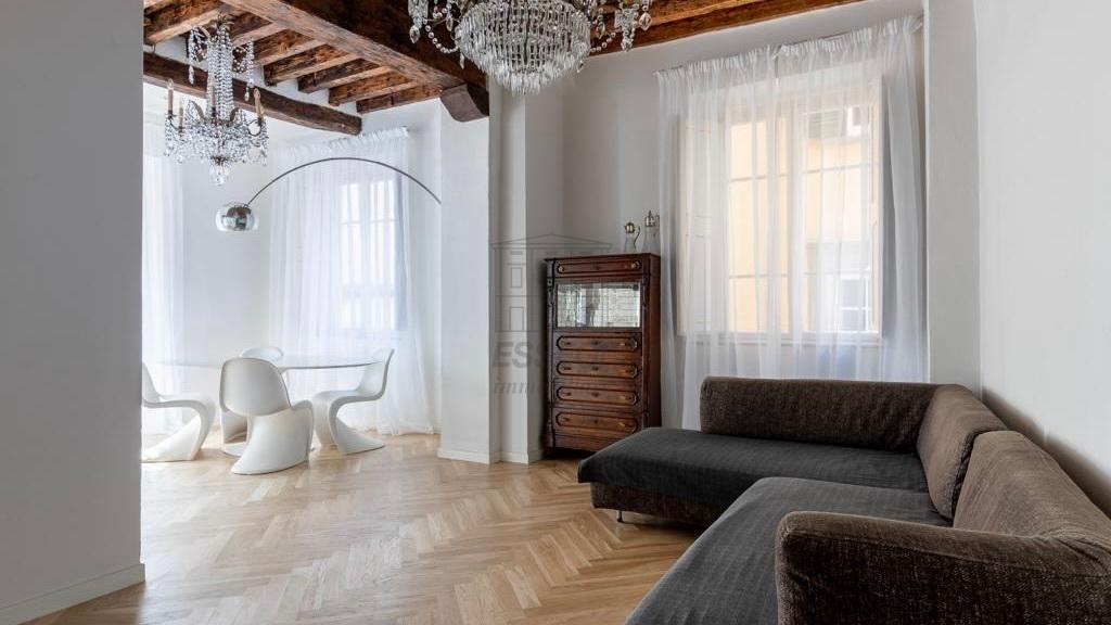 appartamento in vendita a Lucca in zona Centro Città