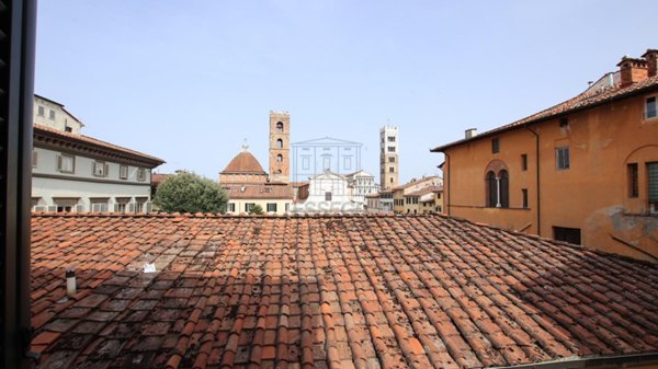 appartamento in vendita a Lucca in zona Centro Città