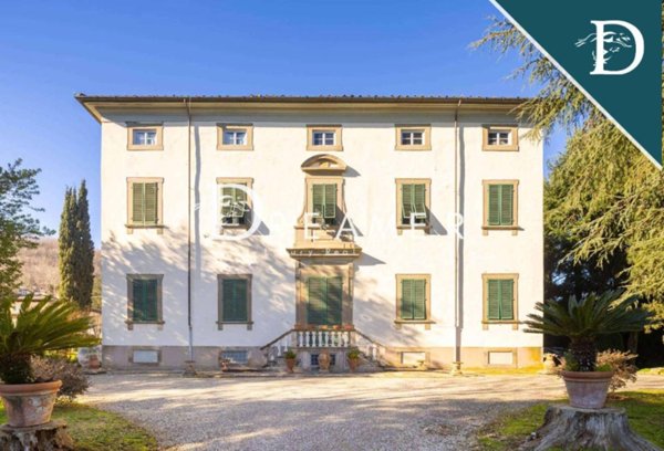 villa in vendita a Lucca in zona Santa Maria del Giudice