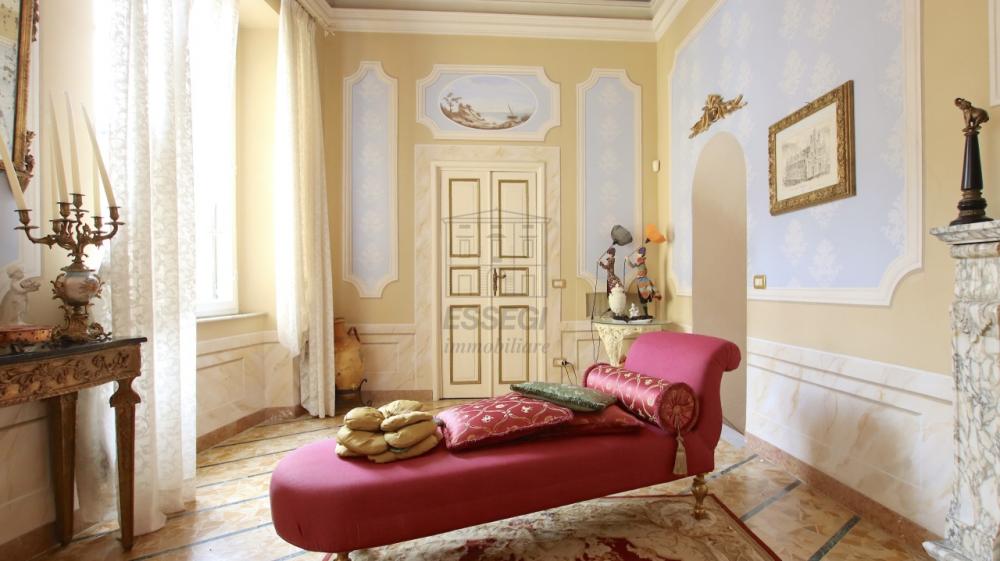 appartamento in vendita a Lucca in zona Centro Città