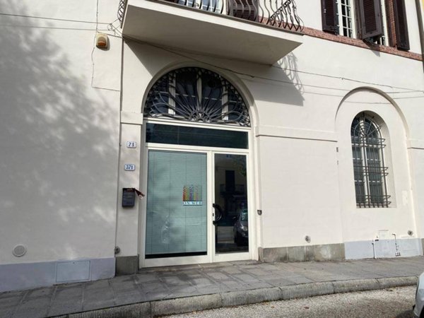 negozio in vendita a Lucca in zona zona San Filippo
