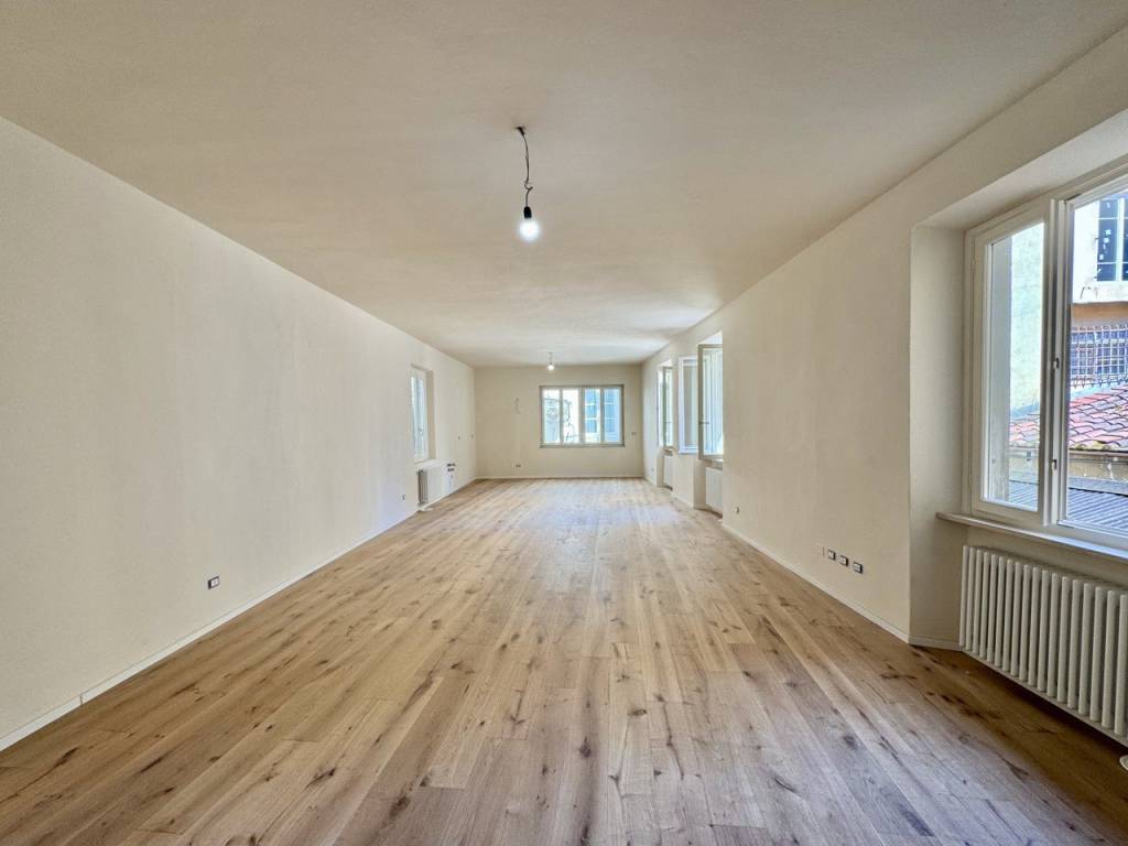 casa indipendente in vendita a Lucca in zona Centro Città