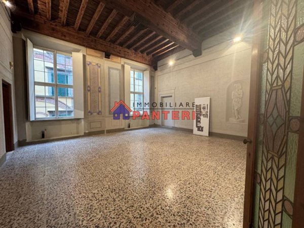 appartamento in vendita a Lucca in zona Centro Città