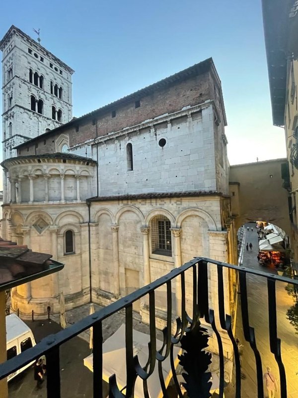 appartamento in vendita a Lucca in zona Centro Città