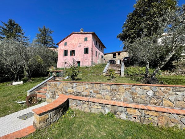 casa indipendente in vendita a Lucca in zona Mammoli