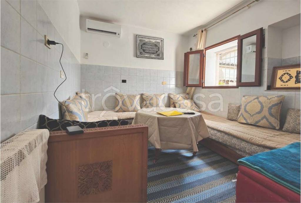 casa indipendente in vendita a Lucca in zona Nave