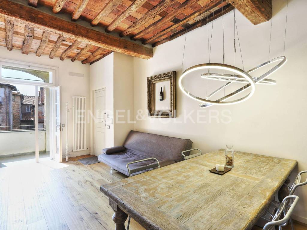 appartamento in vendita a Lucca in zona Centro Città