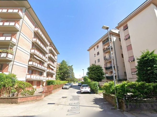 appartamento in vendita a Lucca in zona zona Arancio