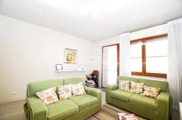 casa indipendente in vendita a Lucca in zona zona Antraccoli