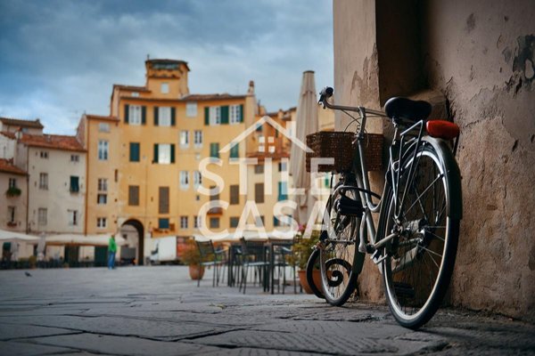 appartamento in vendita a Lucca in zona Centro Città