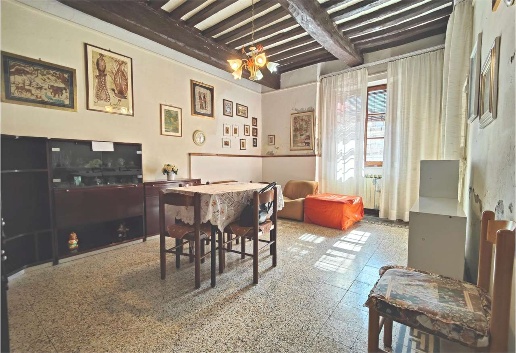 casa indipendente in vendita a Lucca in zona San Lorenzo a Vaccoli