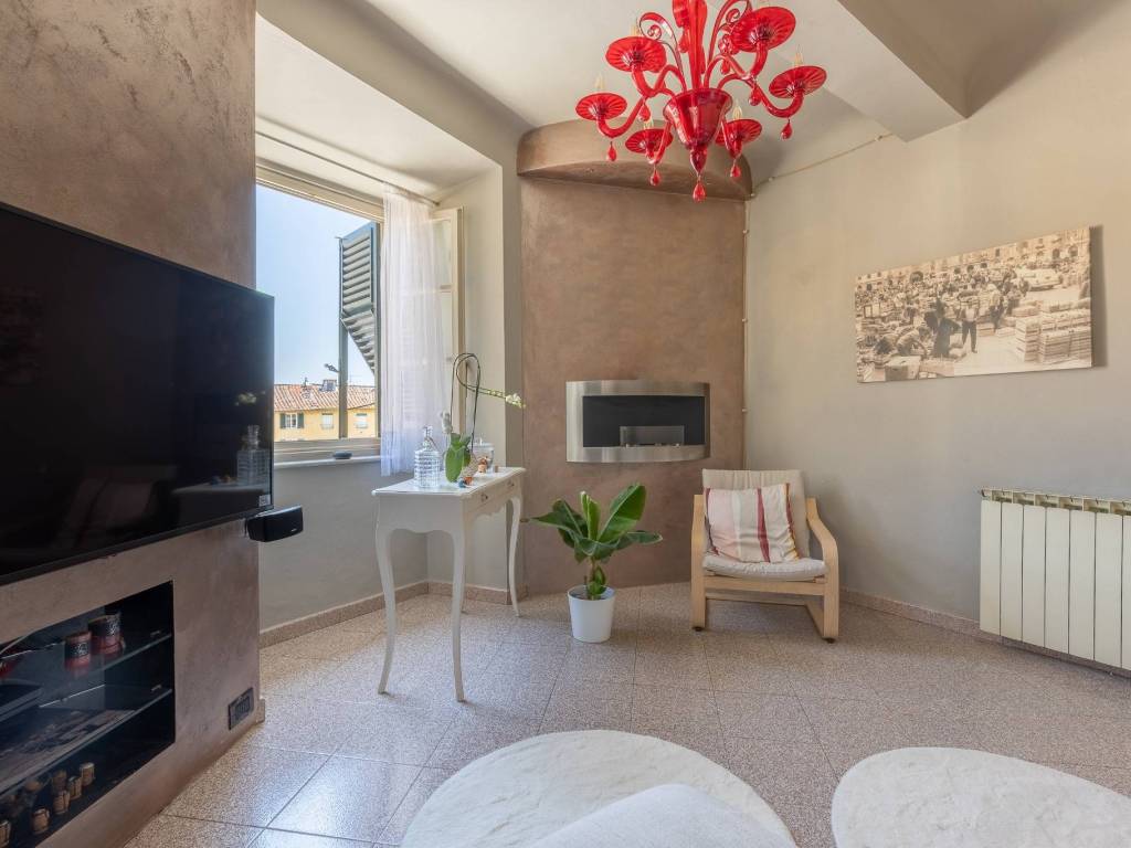 appartamento in vendita a Lucca in zona Centro Città
