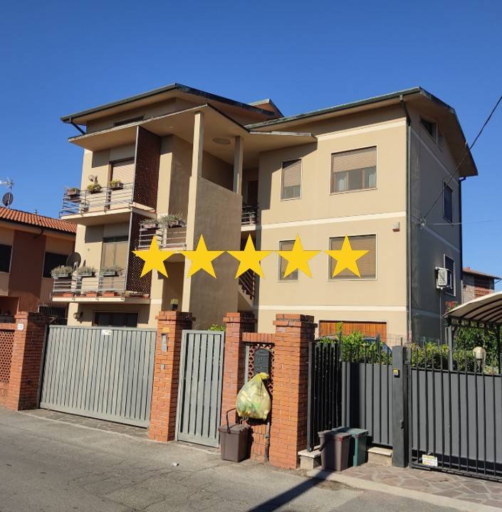 casa indipendente in vendita a Lucca in zona Sant'Angelo in Campo