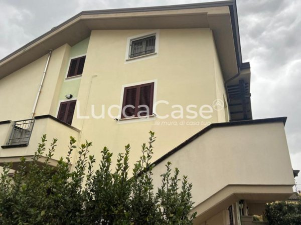 appartamento in vendita a Lucca in zona Centro Città