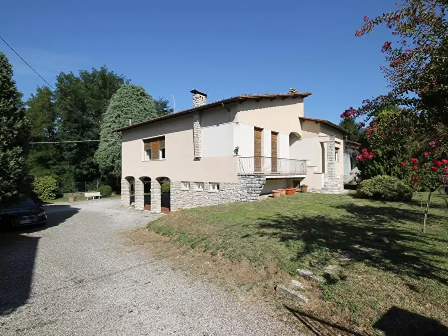 casa indipendente in vendita a Lucca in zona Ponte a Moriano