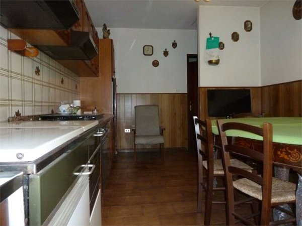 casa indipendente in vendita a Lucca in zona Aquilea