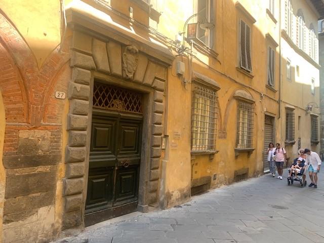 appartamento in vendita a Lucca in zona Centro Città