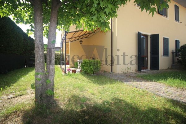 appartamento in vendita a Lucca in zona zona Arancio
