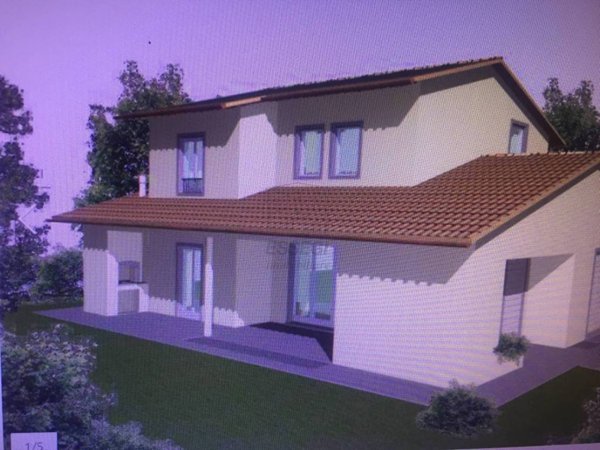 casa indipendente in vendita a Lucca in zona Vicopelago